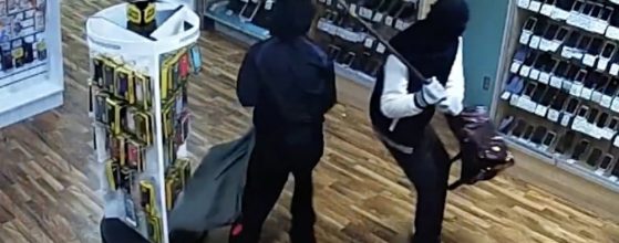 intrare prin efractie